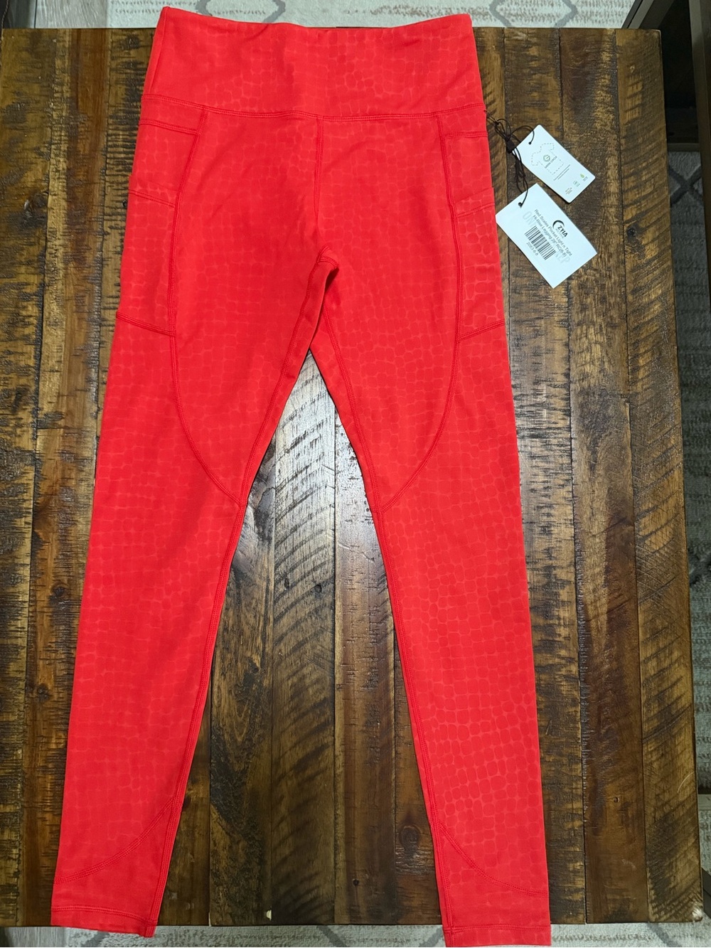 ZYIA Women's Red Scales High-Waist Active Leggings with Pockets 28" size 6/8